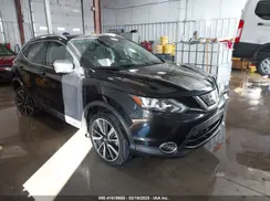 JN1BJ1CR3JW282514 2018 NISSAN ROGUE