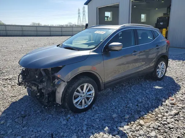JN1BJ1CR3JW283131 2018 NISSAN ROGUE - Image 1
