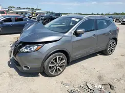 JN1BJ1CR3JW288104 2018 NISSAN ROGUE