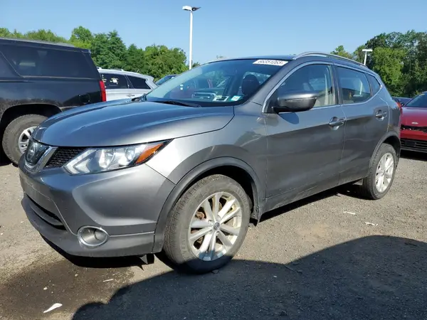JN1BJ1CR3JW289530 2018 NISSAN ROGUE - Image 1