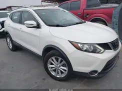 JN1BJ1CR3JW293884 2018 NISSAN ROGUE