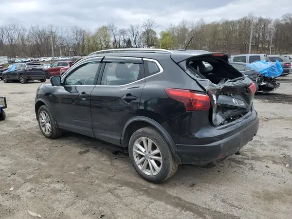 JN1BJ1CR3JW294162 2018 NISSAN ROGUE - Image 2