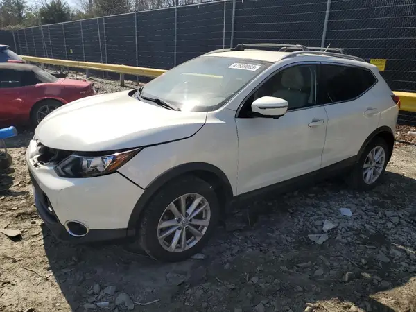 JN1BJ1CR3JW600423 2018 NISSAN ROGUE - Image 1