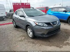 JN1BJ1CR3JW600924 2018 NISSAN ROGUE