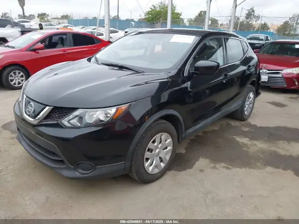 JN1BJ1CR3KW316615 2019 NISSAN ROGUE - Image 2