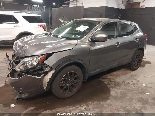 JN1BJ1CR3KW326562 2019 NISSAN ROGUE - Image 2