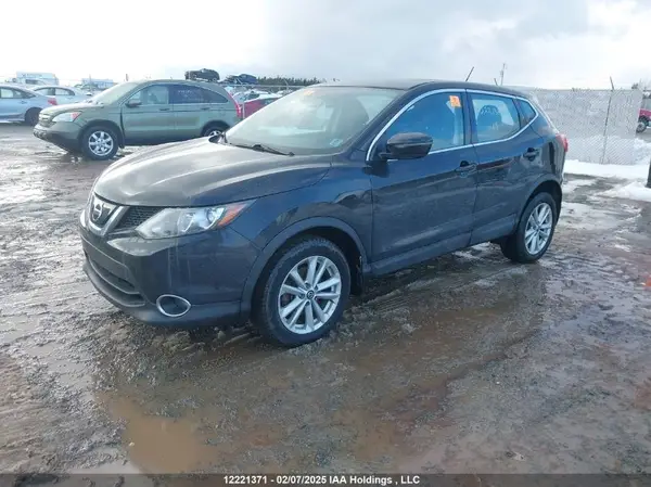 JN1BJ1CR3KW332197 2019 NISSAN ROGUE - Image 2