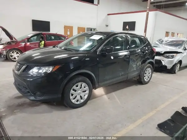 JN1BJ1CR3KW340333 2019 NISSAN ROGUE - Image 2