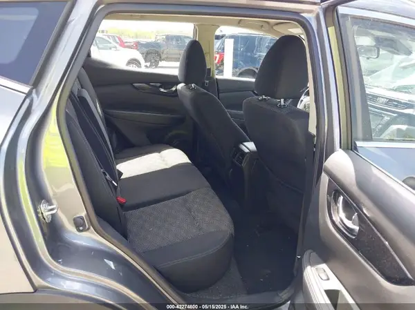 JN1BJ1CR3KW623332 2019 NISSAN ROGUE - Image 8