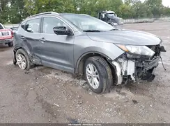 JN1BJ1CR4HW100457 2017 NISSAN ROGUE
