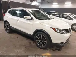 JN1BJ1CR4HW103472 2017 NISSAN ROGUE
