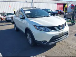 JN1BJ1CR4HW105318 2017 NISSAN ROGUE