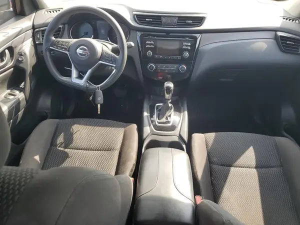 JN1BJ1CR4HW106923 2017 NISSAN ROGUE - Image 8