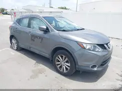 JN1BJ1CR4HW110938 2017 NISSAN ROGUE