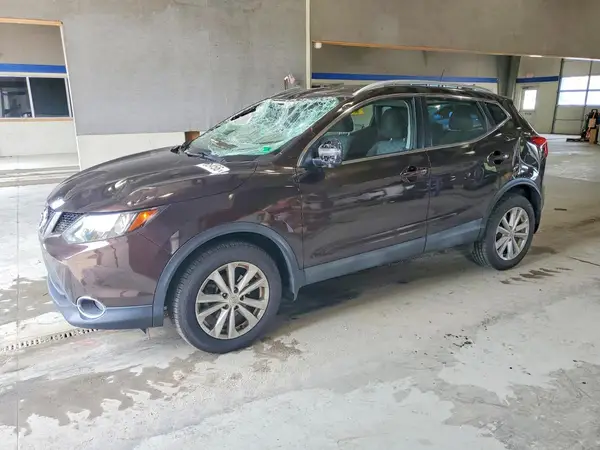 JN1BJ1CR4HW111006 2017 NISSAN ROGUE - Image 1