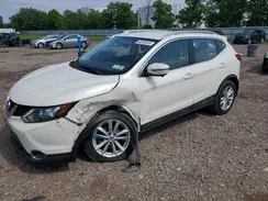 JN1BJ1CR4HW113497 2017 NISSAN ROGUE