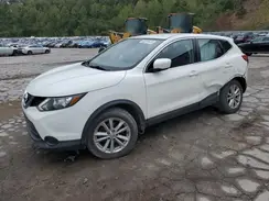 JN1BJ1CR4HW114472 2017 NISSAN ROGUE