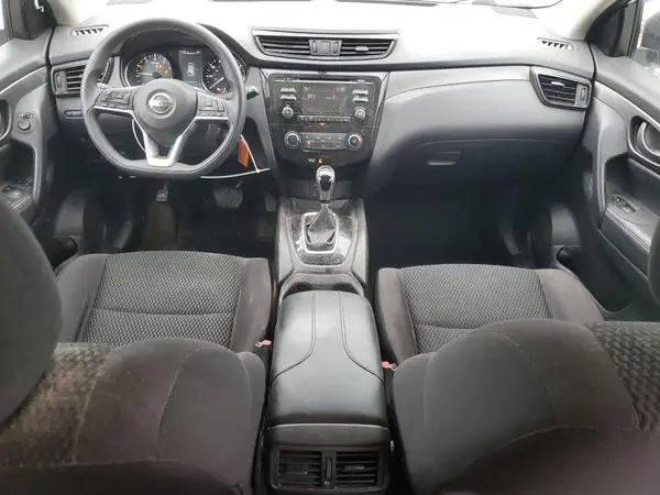 JN1BJ1CR4HW114472 2017 NISSAN ROGUE - Image 8