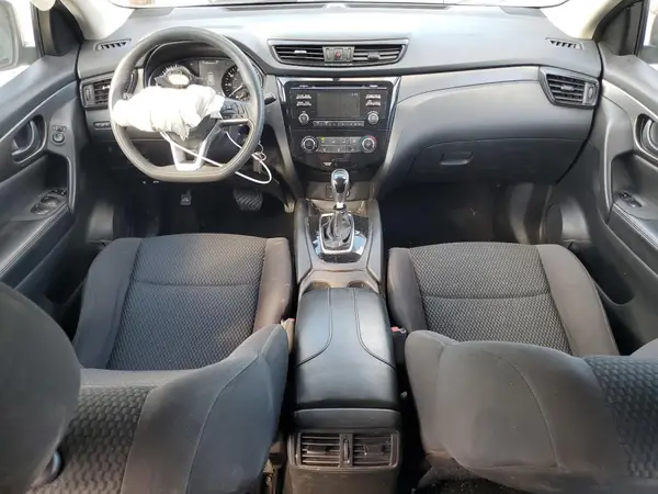 JN1BJ1CR4HW116738 2017 NISSAN ROGUE - Image 8