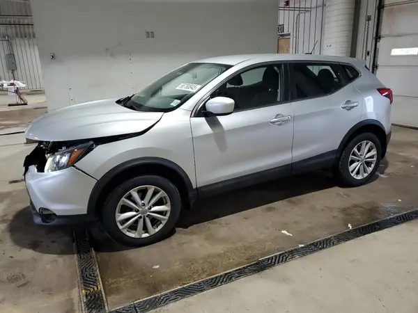 JN1BJ1CR4HW117193 2017 NISSAN ROGUE - Image 1