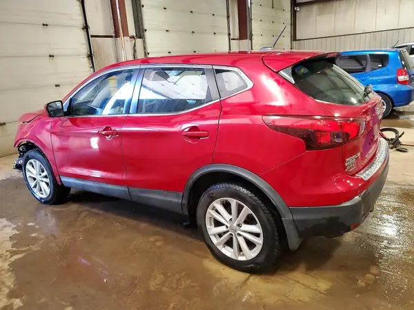JN1BJ1CR4HW117260 2017 NISSAN ROGUE - Image 2