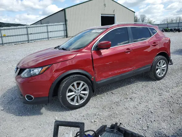 JN1BJ1CR4HW128646 2017 NISSAN ROGUE - Image 1