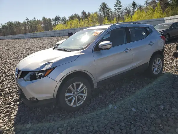JN1BJ1CR4HW130199 2017 NISSAN ROGUE - Image 1