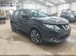 JN1BJ1CR4HW132308 2017 NISSAN ROGUE