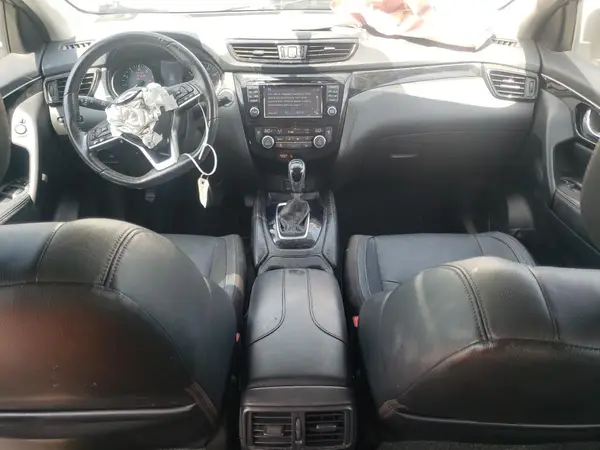 JN1BJ1CR4HW139355 2017 NISSAN ROGUE - Image 8