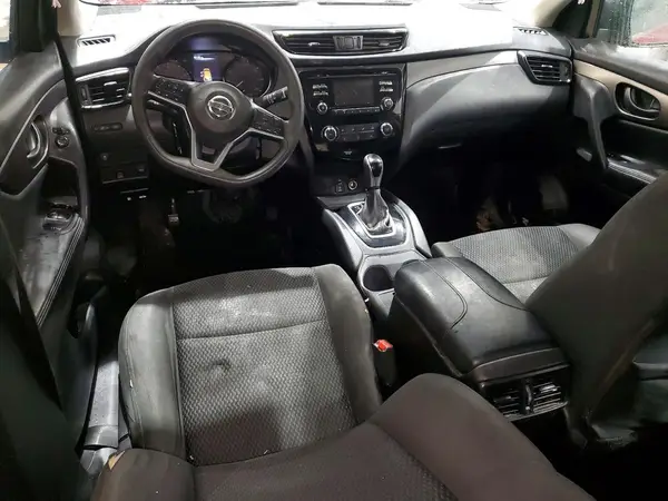 JN1BJ1CR4HW143809 2017 NISSAN ROGUE - Image 8
