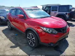 JN1BJ1CR4JW201214 2018 NISSAN ROGUE