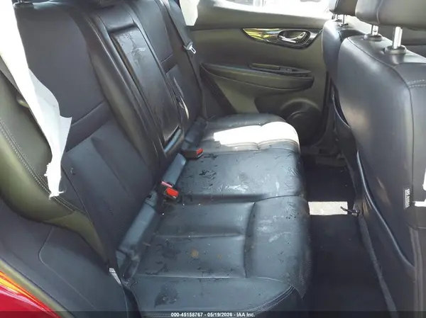 JN1BJ1CR4JW201214 2018 NISSAN ROGUE - Image 8