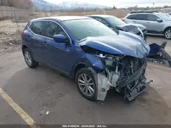 JN1BJ1CR4JW205828 2018 NISSAN ROGUE