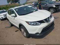 JN1BJ1CR4JW206056 2018 NISSAN ROGUE