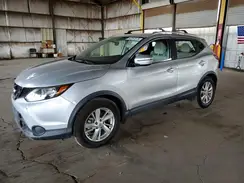 JN1BJ1CR4JW207627 2018 NISSAN ROGUE