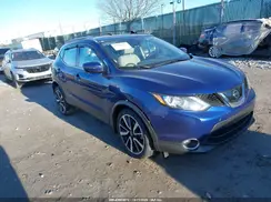 JN1BJ1CR4JW208289 2018 NISSAN ROGUE