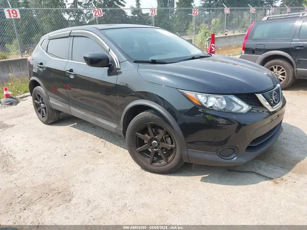 JN1BJ1CR4JW250302 2018 NISSAN ROGUE - Image 1