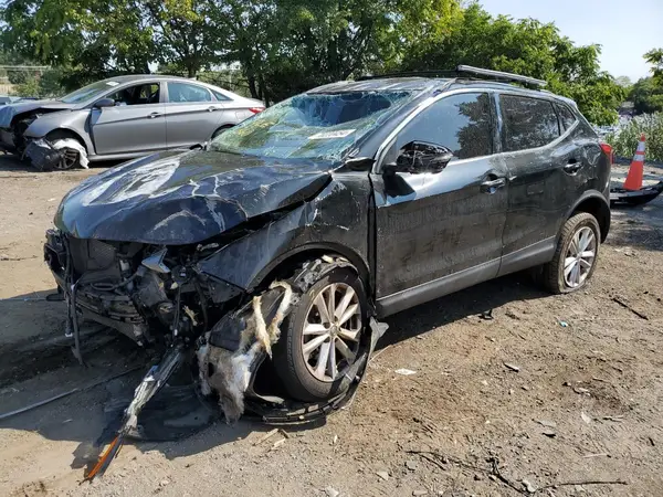 JN1BJ1CR4JW264975 2018 NISSAN ROGUE - Image 1