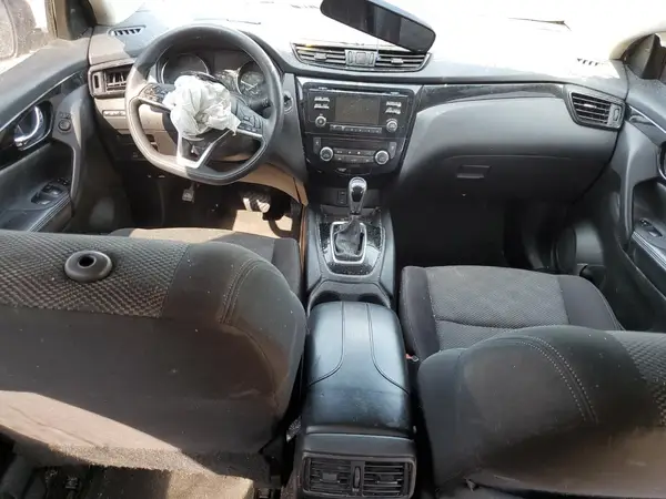 JN1BJ1CR4JW264975 2018 NISSAN ROGUE - Image 8