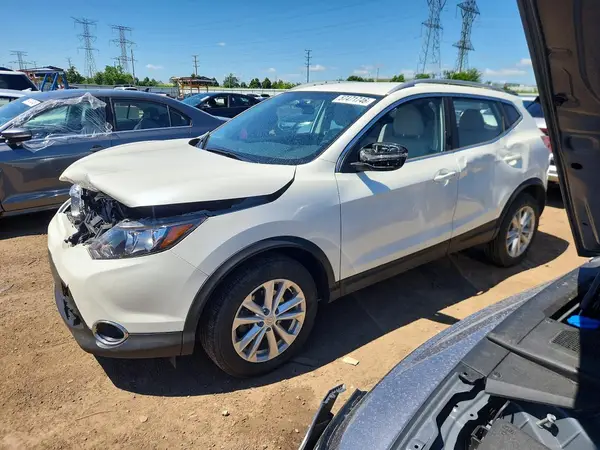 JN1BJ1CR4JW269108 2018 NISSAN ROGUE - Image 1