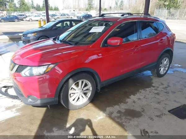 JN1BJ1CR4JW283588 2018 NISSAN ROGUE - Image 2