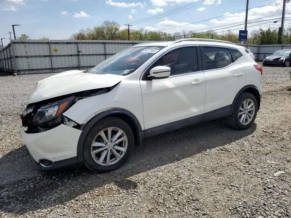 JN1BJ1CR4JW286832 2018 NISSAN ROGUE - Image 1