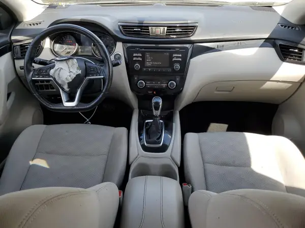 JN1BJ1CR4JW286832 2018 NISSAN ROGUE - Image 8