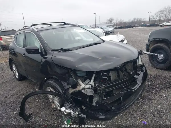 JN1BJ1CR4JW287771 2018 NISSAN ROGUE - Image 1