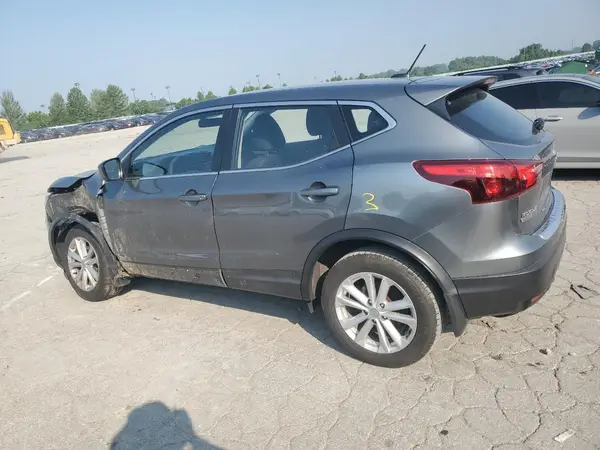 JN1BJ1CR4JW291710 2018 NISSAN ROGUE - Image 2