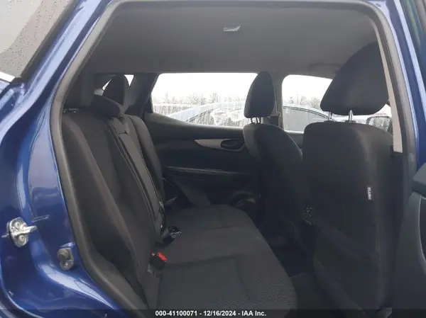 JN1BJ1CR4JW293845 2018 NISSAN ROGUE - Image 8