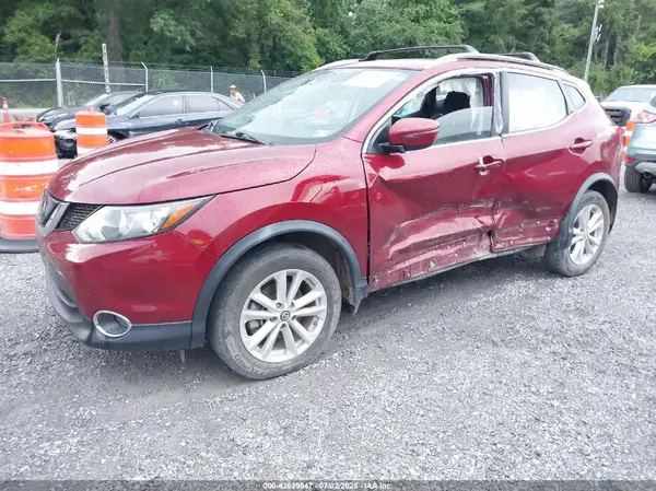 JN1BJ1CR4KW343662 2019 NISSAN ROGUE - Image 2
