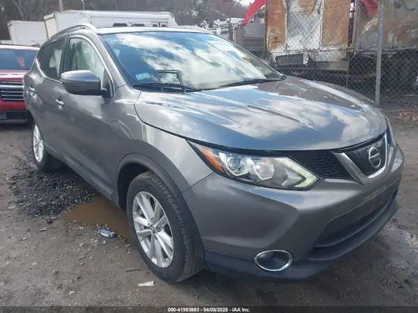 JN1BJ1CR4KW620214 2019 NISSAN ROGUE - Image 1