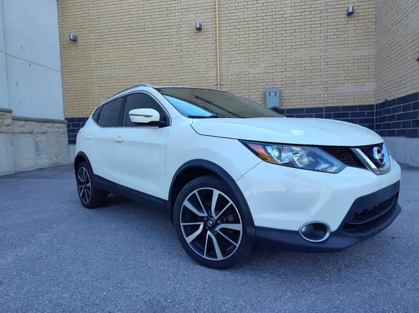 JN1BJ1CR5HW108339 2017 NISSAN ROGUE - Image 1