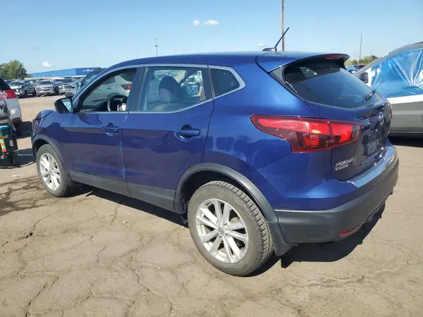 JN1BJ1CR5HW109443 2017 NISSAN ROGUE - Image 2